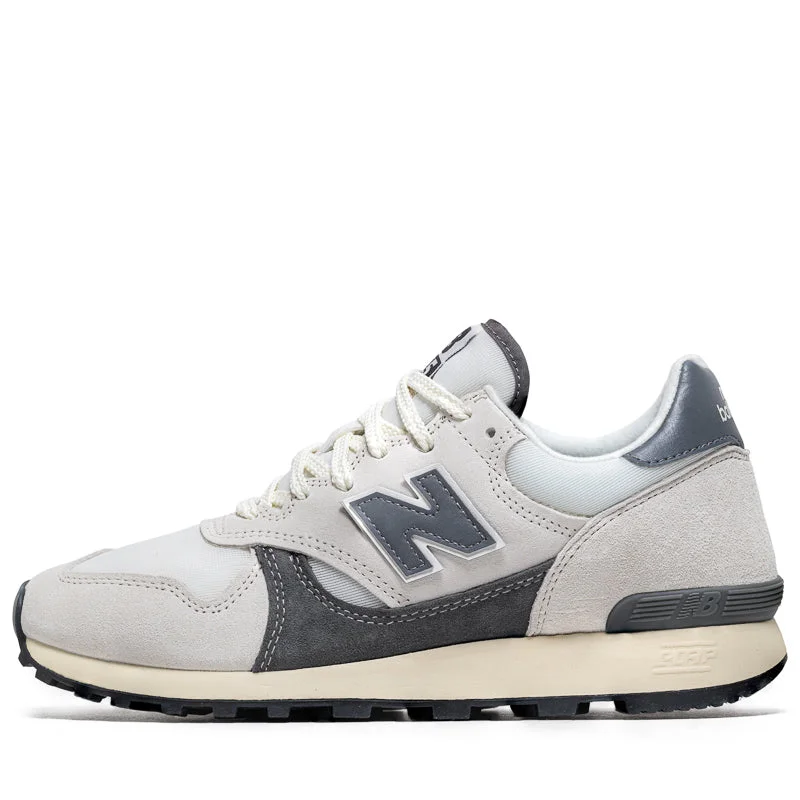 Season Offer New Balance 475 - Sea Salt/Castlerock