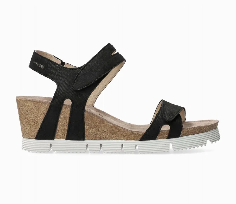 Sophisticated Fashion Emelia Wedge Sandal In Black