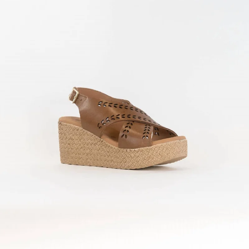 Comfortable Urban Shoes Women's Bobbie Sandal In Tan