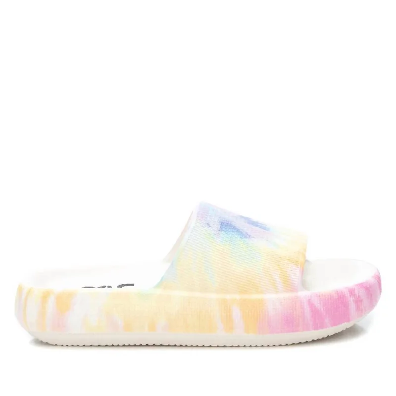 Fashion Forward Women's Pool Slides Sandals In Multicolor