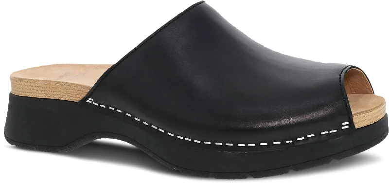 Weekend Exclusive Women's Ravyn Slide Sandal In Black