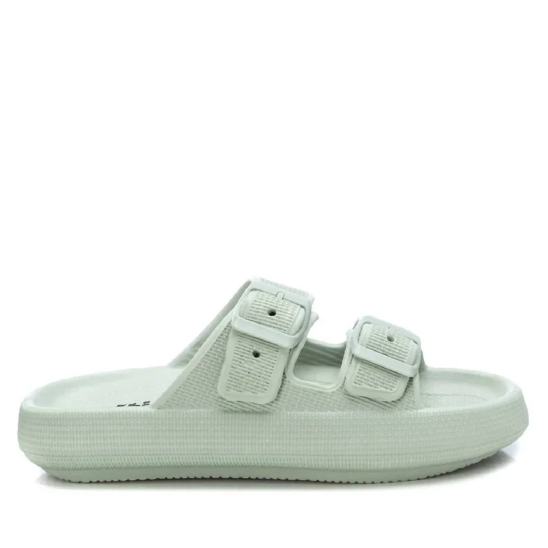 Discount Extravaganza Women's Rubber Flat Sandals In Aqua