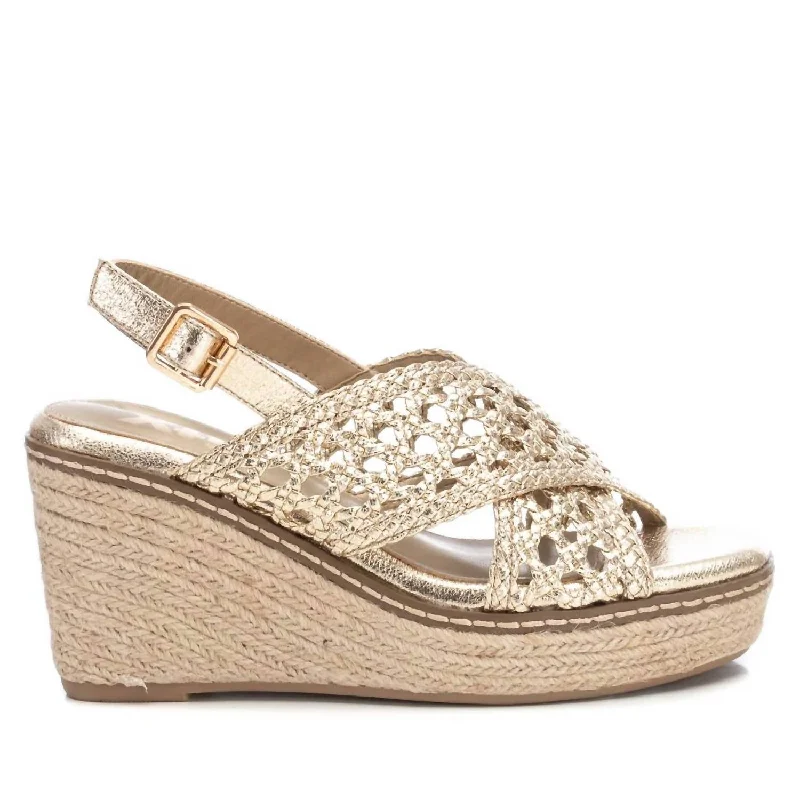 Must-Have Shoe Styles Women's Wedge Sandals In Gold