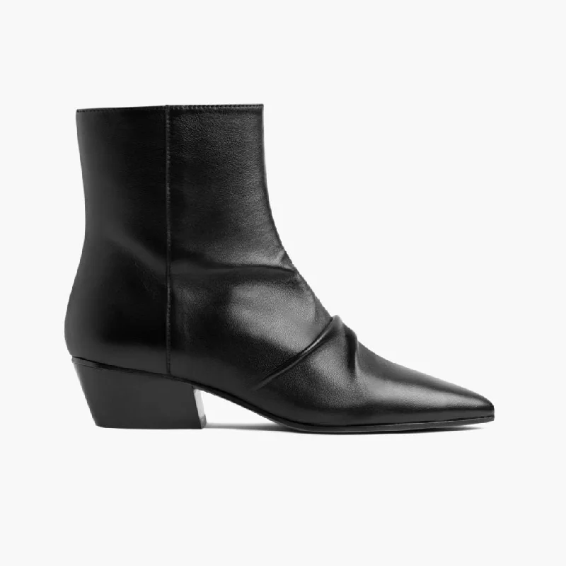 Travel-Friendly Footwear Promotion Bijou | Black