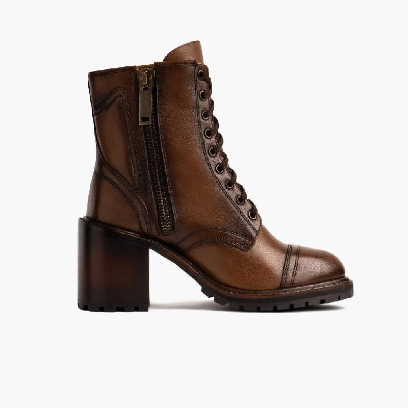 Budget-Friendly Fashion Rebel | Walnut