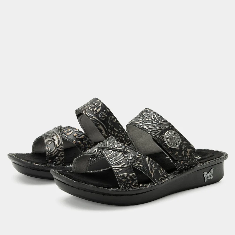 Chic Trend Collection Alegria Victoriah Show Boat Sandal