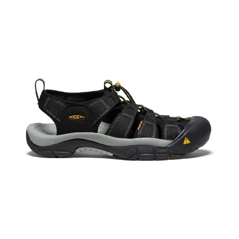 Streetwear-Inspired Footwear Keen Men's Newport H2 Hiking Sandal in Black