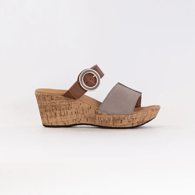 Daily Deals Naot Breezy (Women's) - Stone Nubuck/Caramel